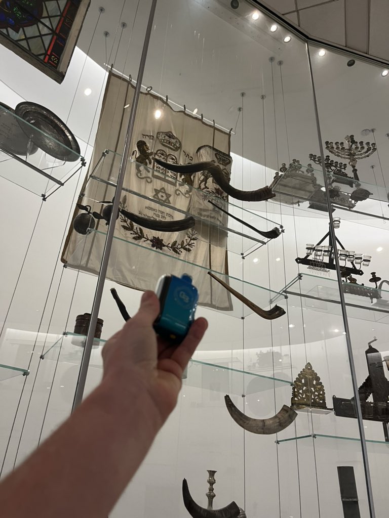 awaitingtrial's tweet photo. Showing my blue ice geek bar the artifacts https://t.co/Uxr6UssAqY