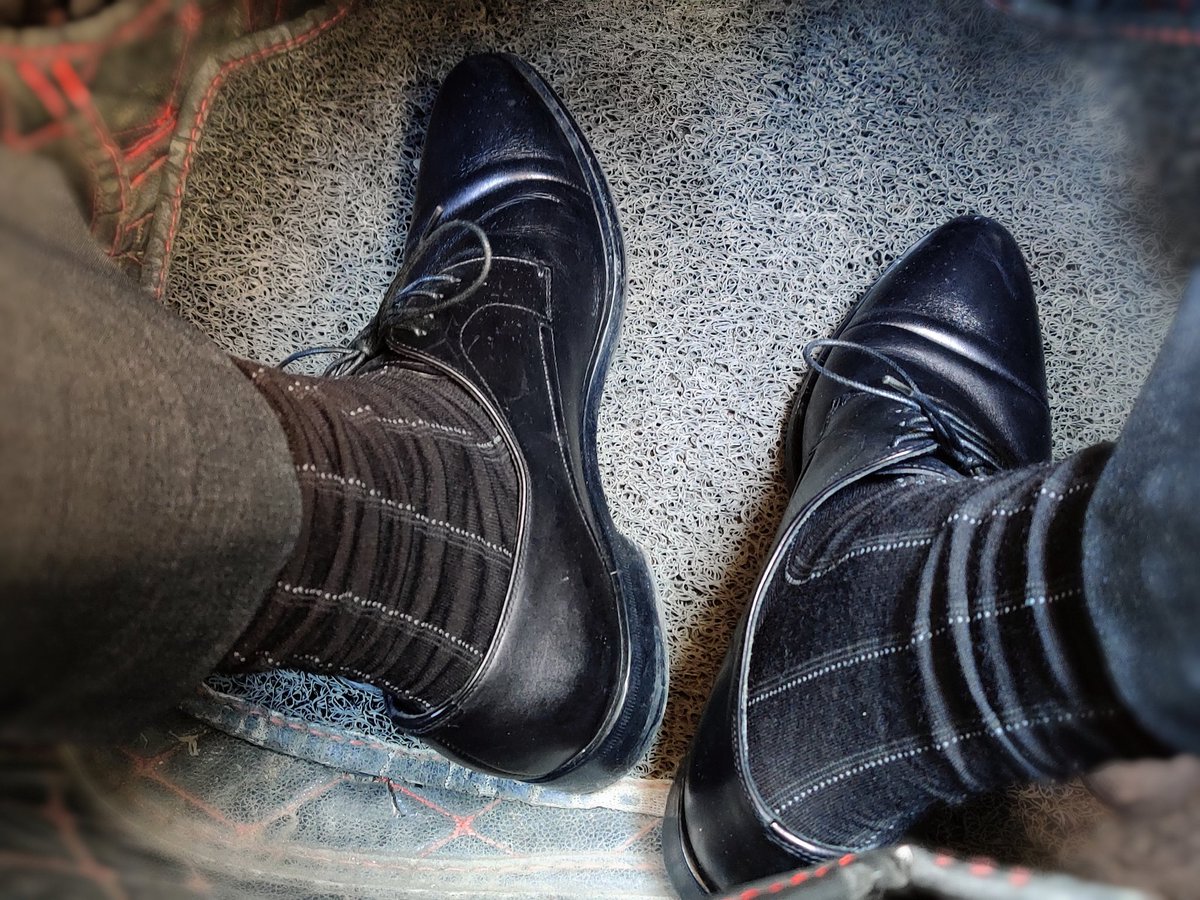 SubM05's tweet image. It's time of letting you to have those pairs worshiped and polished.