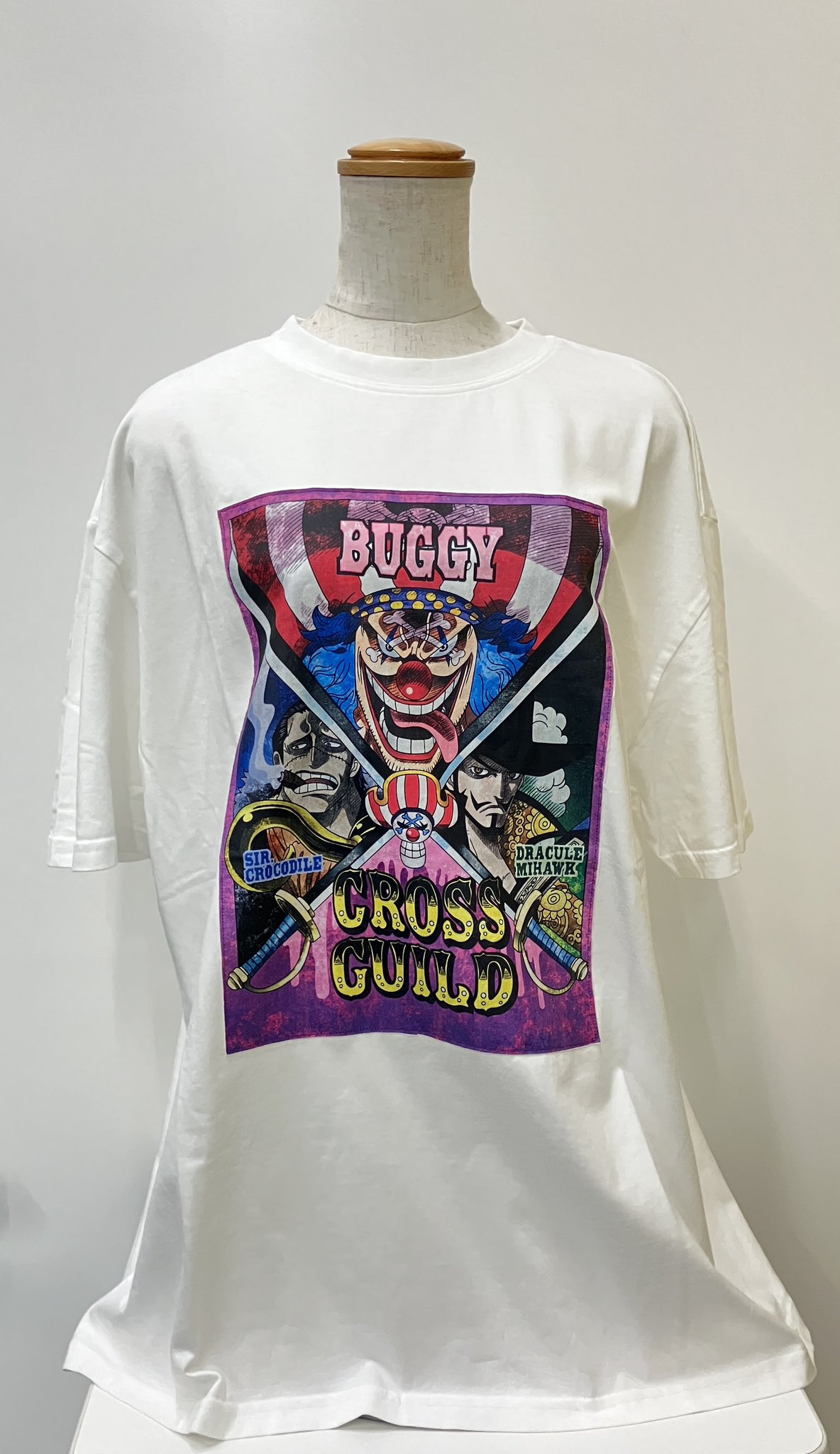 クロスギルドtシャツ(ワンピース) ワンピース】CROSS GUILD Tシャツ WHITE XL: ファッション｜東映