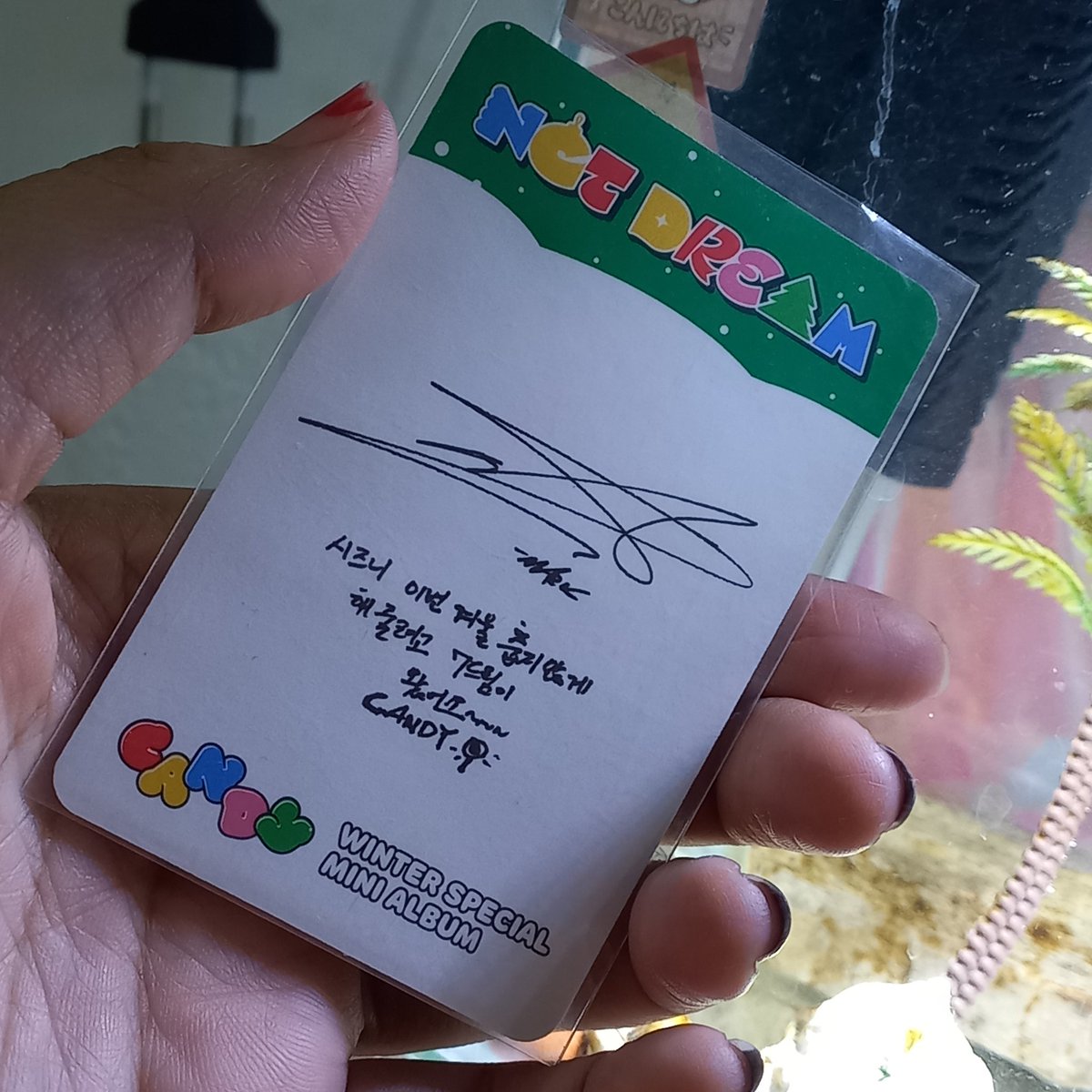 zclvibe's tweet photo. wts // want to sell

✿ mark candy 30k ✿

| good condi ✨
| free ong 🍊
| freebies 📦
| dom jogja 📍

t.g wts jual pc photocard lee candy photobook nct dream ready ina murah murce kpop https://t.co/6XrUrnOUlv
