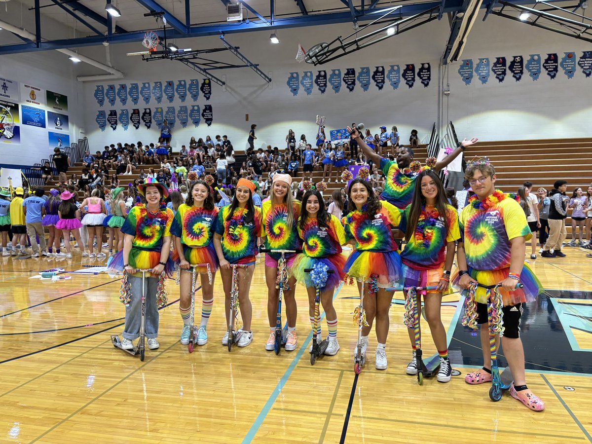 DGSActivities's tweet image. Welcome Class of 2028! We are thrilled to welcome you to the Mustang Family! Thank you to our Mad Dash Adult leaders, Student Directors, student leaders, &amp;amp; of course the Class of 2028!!!! This is Mustang Country! You Belong Here! It’s going to be a great year! #youbelonghere