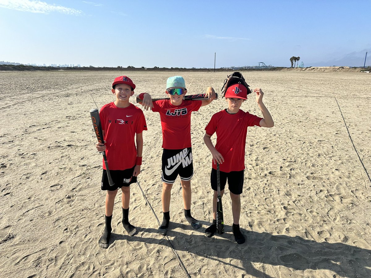 MediaMelanie's tweet image. My son played #OverTheLine Junior today, what a fun event!! Some wild team names!! 😅🫢 @ombac #OTL
