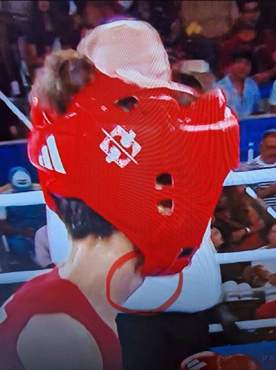 ItzJoeDaddy's tweet photo. @JeanHatchet @iocmedia It's such a shame to see a guy is allowed to punch woman on the Olympic stage. More shameful is that his fans are attacking any people and organizations who says/proves him as a male. https://t.co/FudG0EKEfI