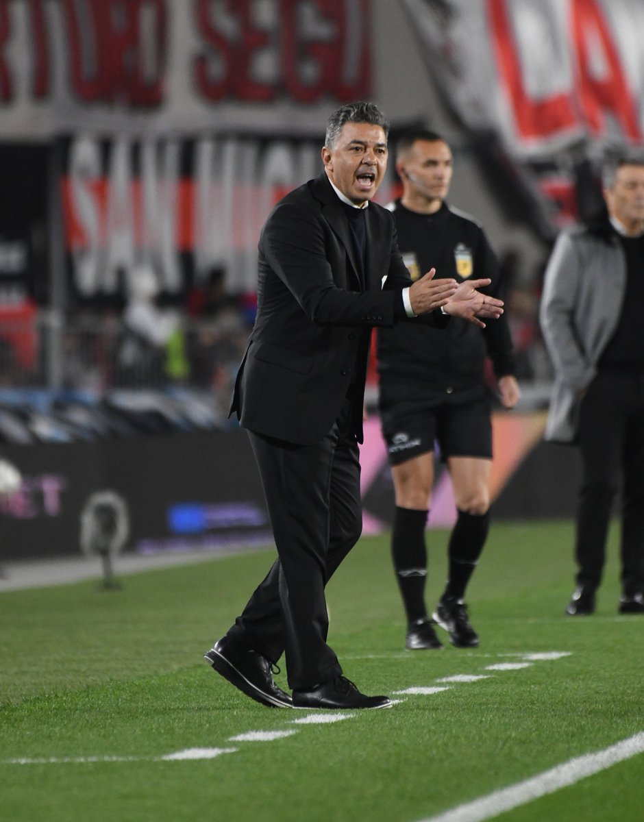 Y un día volvió. Sin grandes pompas, sin excesos. El equipo no goleó, no es una máquina, hay mucho por hacer, por mejorar. Pero volvió, y todo se siente un poco más en su lugar. Y todos somos más felices también, como qué hay algo menos por qué preocuparse ahora.