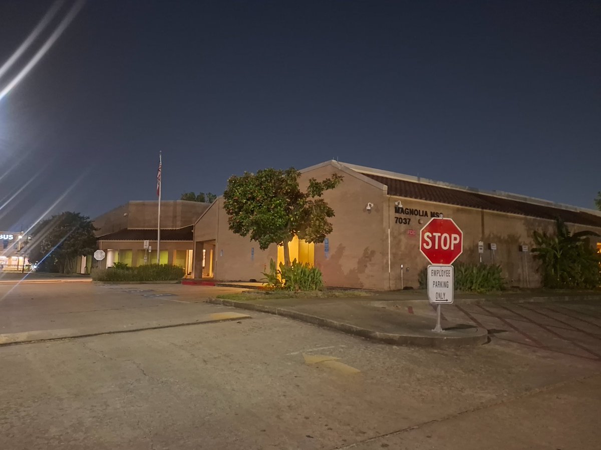 mmmjsaldivar's tweet image. aaaaaand that&apos;s a wrap from Hub No. 3 of the #H3ATMapping 2024 Campaign.  Thanks 🫶🏻 to ALL the #volunteers and partners that helped gather the data. 🫶🏻#urbanheat #extremeheat