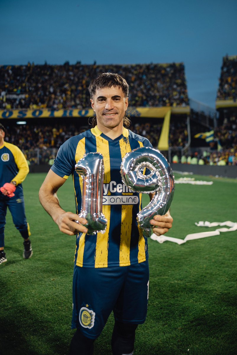 Uno que cumple años cada seis meses 🤪

¡Festeje Lord! 💙💛