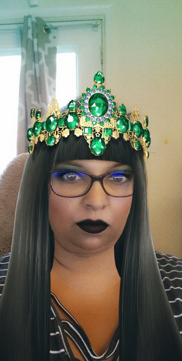 AlannahGoddess's tweet photo. Become a little worker bee 🐝 for your Queen https://t.co/rqXWOeLlUI