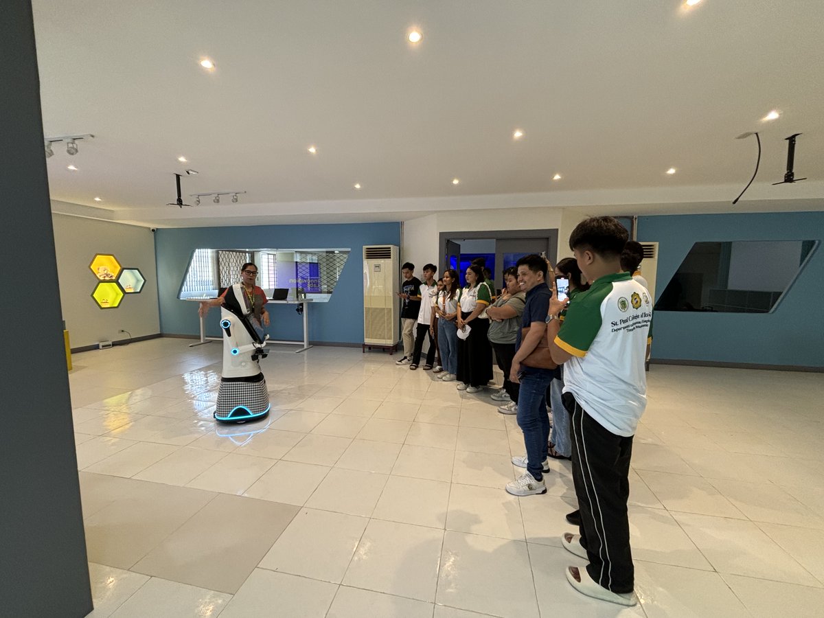 StPaulPasig's tweet image. Thank you for learning with us, St. Paul College of Ilocos Sur. It has been a tremendous honor to share our practices and state-of-the-future technologies with you. May we continue to grow together as one synodal community. 
#StateoftheFuture #LearningWithTechnology #Synodality