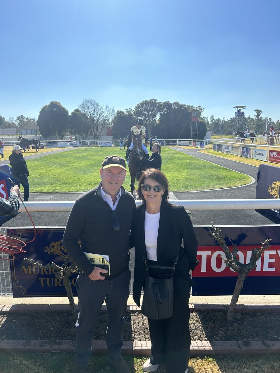 Happy owners of Daze Off, winner of Race 1: Noel Comerford’s Auto Parts &amp; Accessories Maiden Plate.
J: Blaike McDougall
T: Ms D Scott