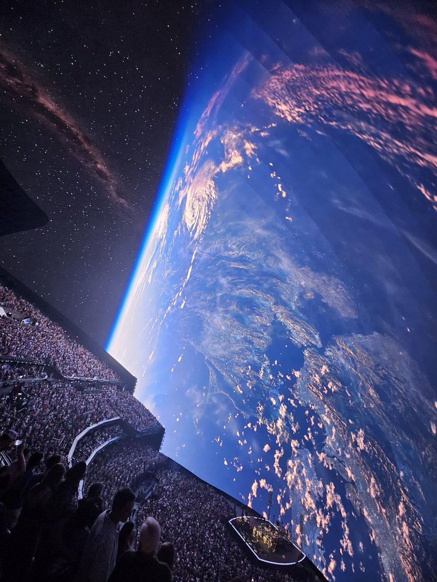 Concert_People's tweet image. one last blast off.....
Roll away that dew 
#DeadForever #FinalWeekend ✌️⚡️💀🥀🎶 🪩💃✨️🔮🫶