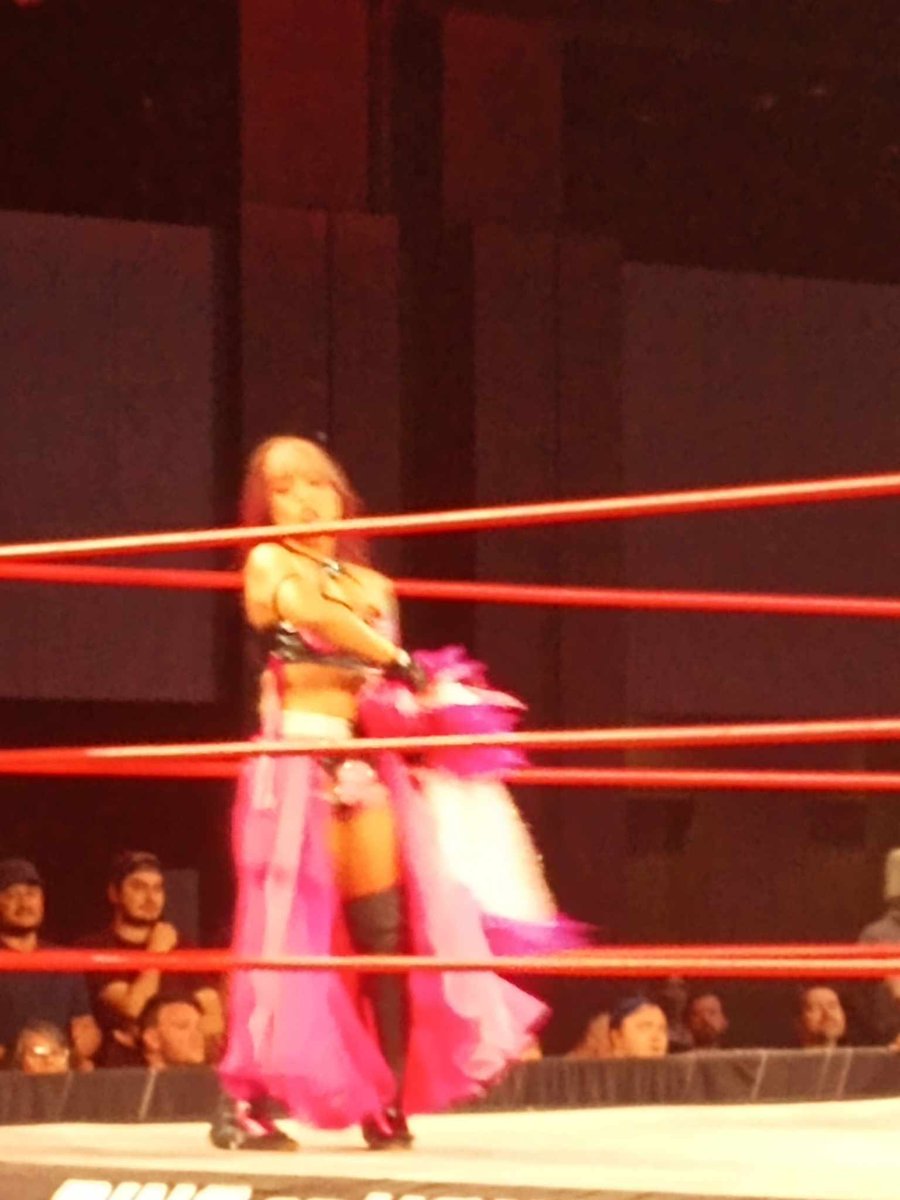 JosephMueller's tweet photo. The #ROH tapings are always a blast. Upcoming episodes w/ #MatWarPro champ @EndseekerLeon, @sammyguevara, @RachaelEllering, plus the one &amp; only @MinaShirakawa! #watchROH https://t.co/ocQzdAgH3w