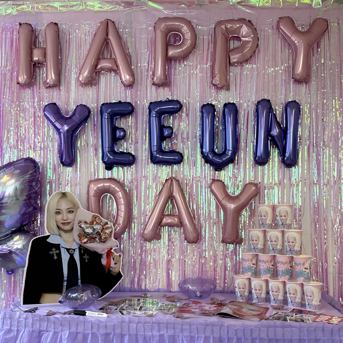 _hydrph's tweet photo. 還好在上飛機之前還是趕過來了🥺
-
#starrylight_of_summer_yeeun
#호냥옌등장
#짱옌해바리기_짱옌사랑단 https://t.co/KyTAGBmEn9