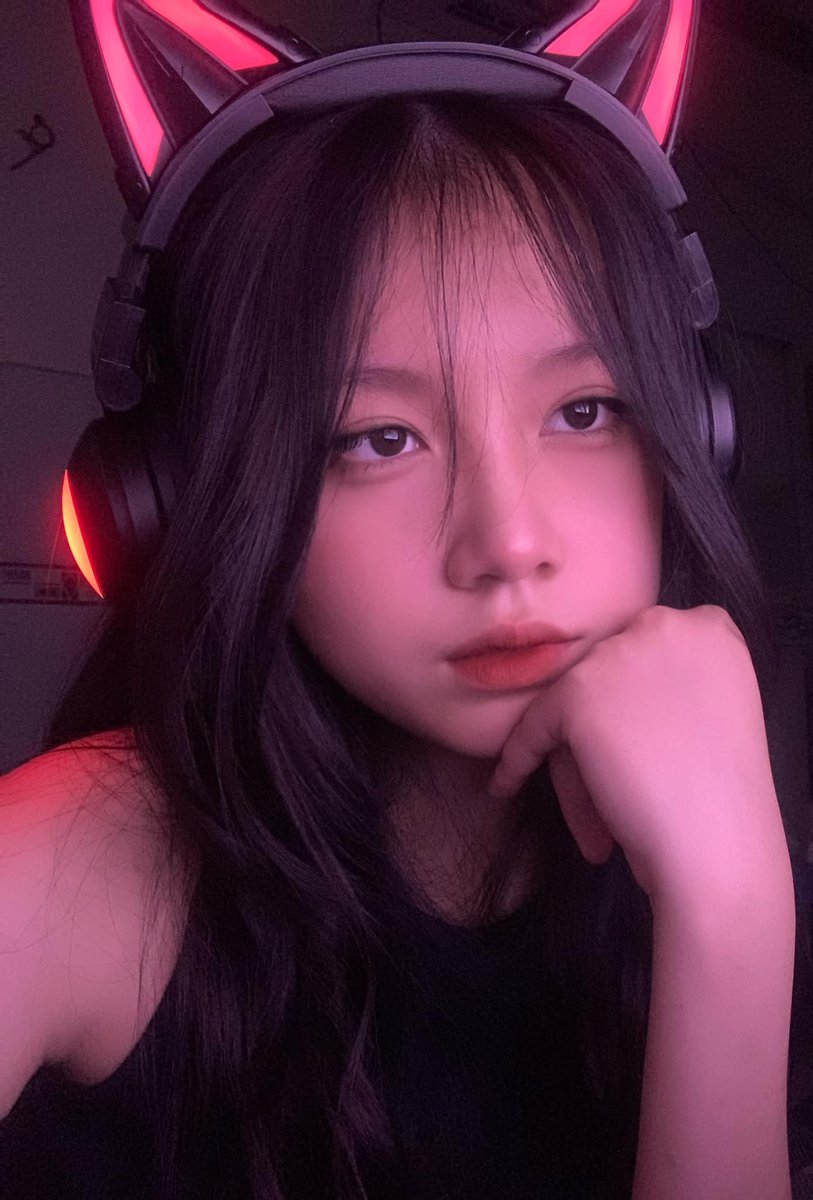 Carry Catalani The Red-whiskered Bulbul’s bright plumage includes shades of red and black.Carry Catalani