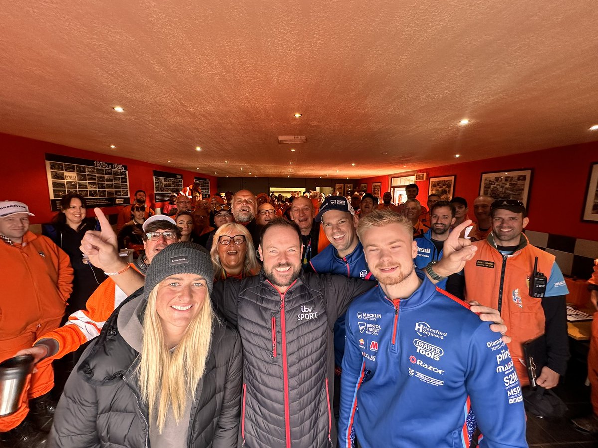 Paul O'Neill π₯ (@pauloneill29) on Twitter photo Good of <a href="/JadeEdwards9/">Jade Edwards</a>, <a href="/TomChilton_/">Tom Chilton</a> @PearsonRacing to join me speaking to the wonderful <a href="/SMRC56/">SMRC</a> marshals π§‘
<a href="/ourmotorsportuk/">Motorsport UK</a> ποΈπ¨ Good of <a href="/JadeEdwards9/">Jade Edwards</a>, <a href="/TomChilton_/">Tom Chilton</a> @PearsonRacing to join me speaking to the wonderful <a href="/SMRC56/">SMRC</a> marshals π§‘
<a href="/ourmotorsportuk/">Motorsport UK</a> ποΈπ¨