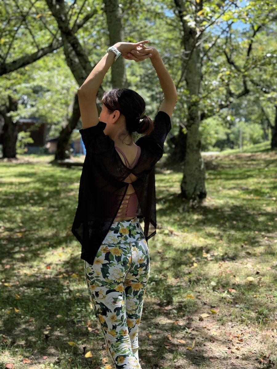 maimai_takamai's tweet image. 子供とのお出かけに
spoutウェアを着て出かける私

濡れてもすぐ乾く🎵
#spout
#yoga
#ヨガウェア