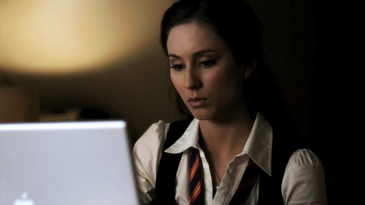 weblittleliars's tweet photo. memorável primeira mensagem de -A para spencer em pll. https://t.co/JDvQhp6sHr