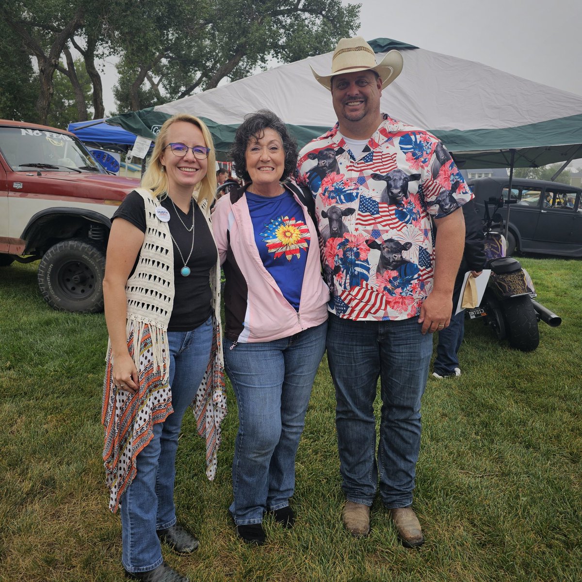 DustyAJohnson's tweet photo. Had fun walking in the SE Weld County Jr Fair & Rodeo Parade this morning with State Senator Byron H. Pelton, and then hanging out at both the car show and at the fairgrounds talking with folks afterwards.
#DustyForColorado #HD63 #RuralValues #CountyFair #FairTime #CarShow https://t.co/uwdJq3MwXs