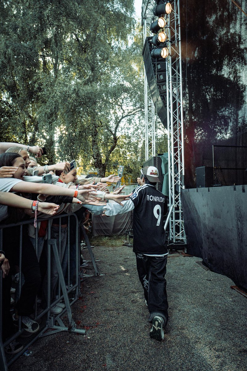 Filip Pham tweet media