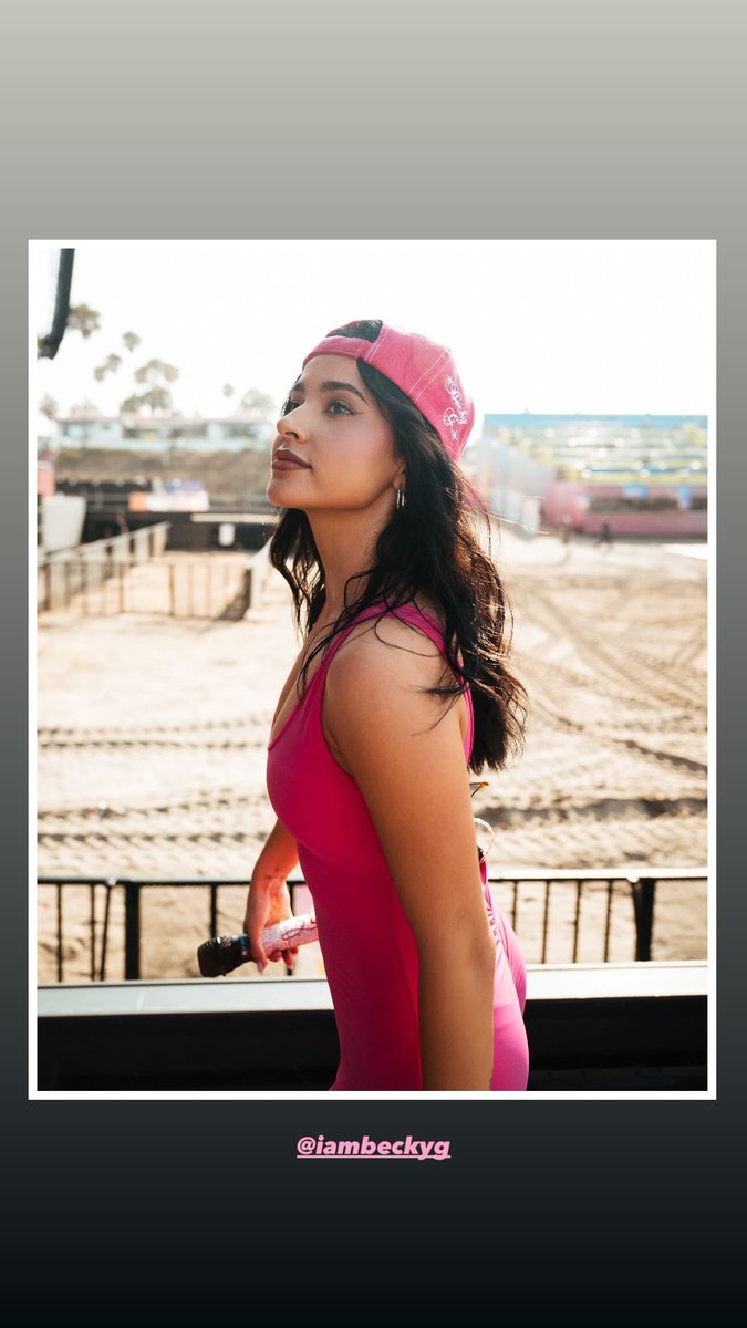 BeckyGLooks's tweet photo. #BeckyG 🩷 https://t.co/YupuGg62HL