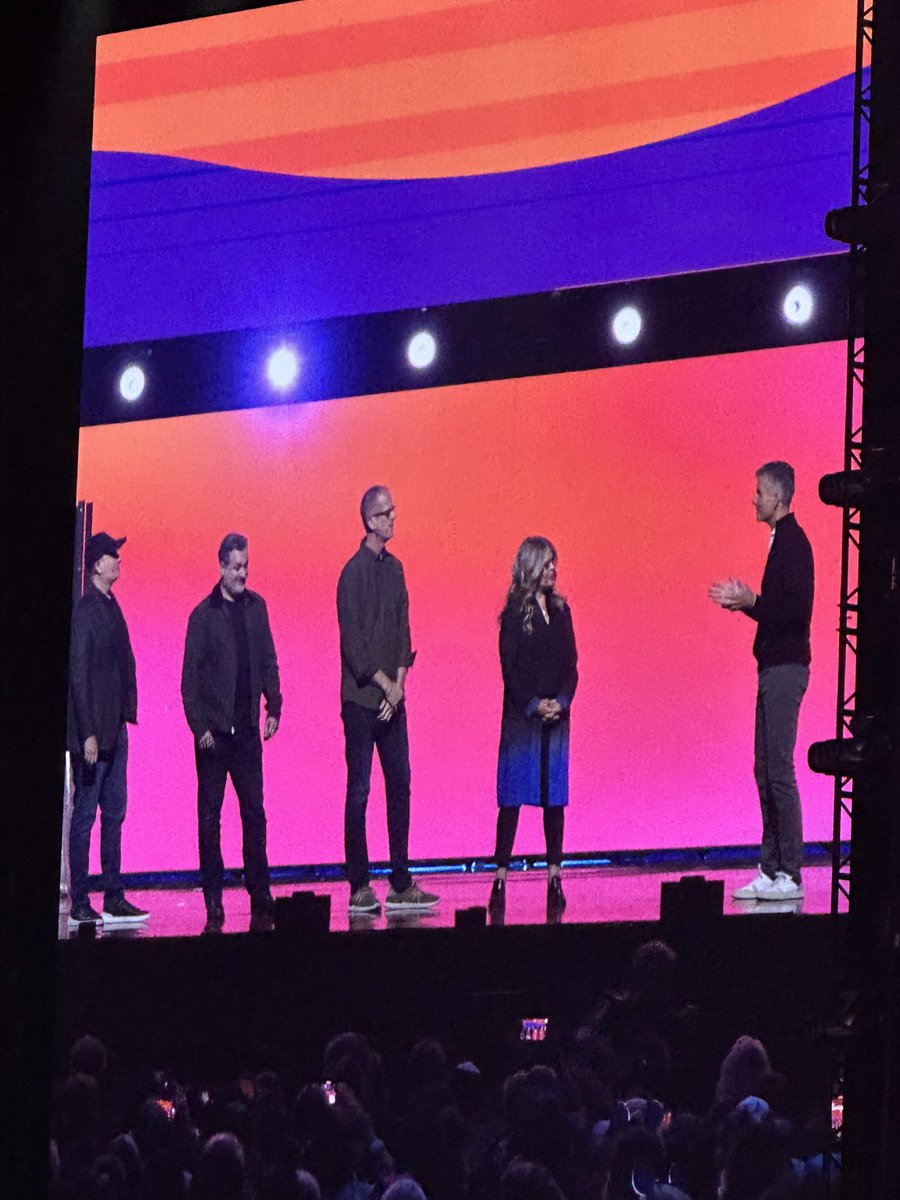 Aaron Wallace tweet media