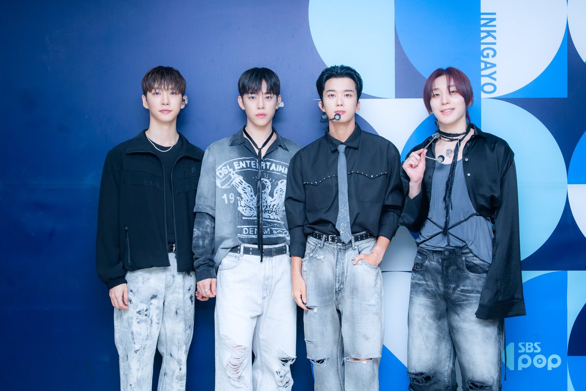 kpop_sbs's tweet photo. [👔] 240811 #착장인가

잠시 후 오후 2시 30분!
#인기가요 에서 만나요❤

#방용국 #정대현 #유영재 #문종업 #BANG_JUNG_YOO_MOON #Gone @maenter1234 https://t.co/NnIaPPCy7h