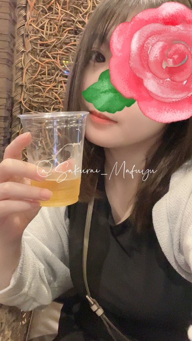 かんぱーい♡眠い&amp;ほんのり頭痛いw https://t.co/GDsddwkJRA