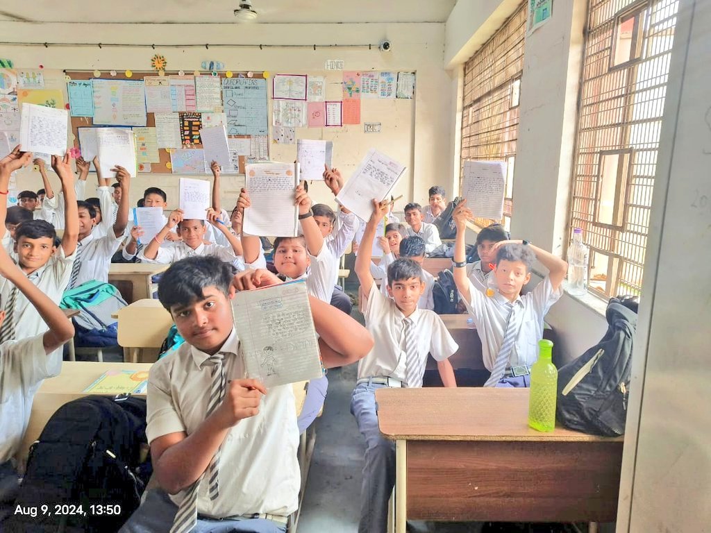 karshan01's tweet image. #HappinessCurriculum 💞
क्या-क्या होता है...
#Happiness_Classes में ✨✨🌟
Mindfulness 🌱
Story 🌱
Story based discussion 🌱
Activity 🌱
Expression Day🌱
Birthday celebration 🌱
उद्देश्य~ एक बेहतर कल का निर्माण🌍🌱