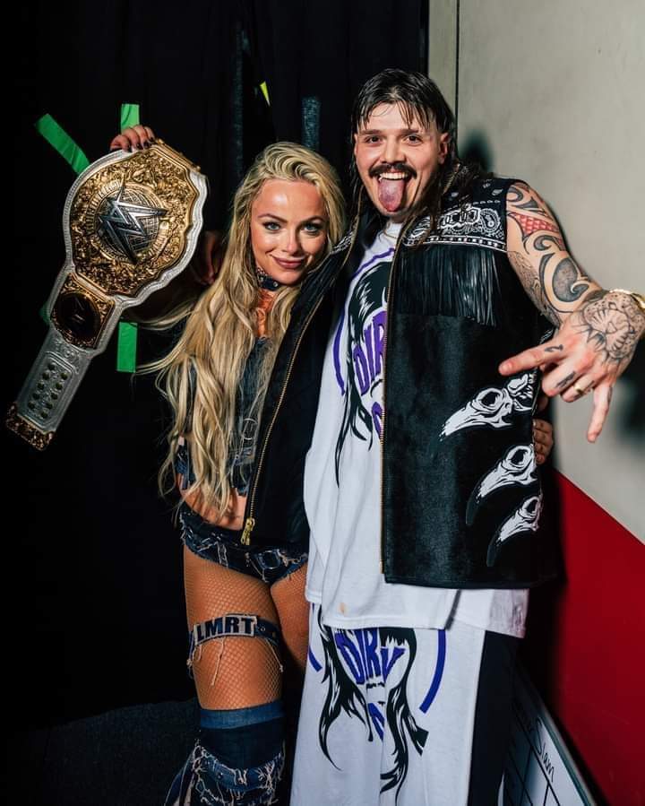 CryMorgan22458's tweet photo. Me and my dom he mine @domiswwesrps https://t.co/iDNPnPxLZP