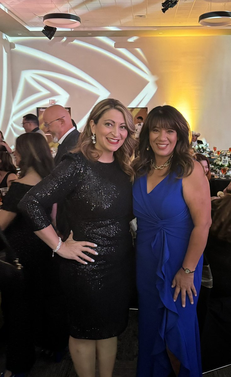 EPChavez_ES's tweet photo. So proud of @VCollier_ECES for representing our campus/district💕One of the most amazing educators I know.💚🫎#ALLIN https://t.co/OdRoLPJYe3