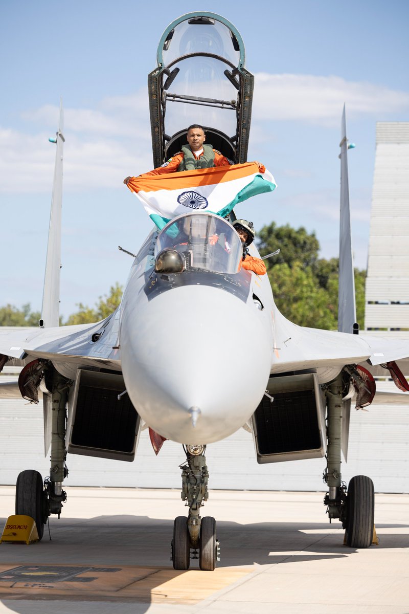 ReviewVayu's tweet image. The Indian Air Force has been REALLY busy in the past 2 months 🔥

Exercise Red Flag Alaska 
Exercise with Greek AF
Exercise with Egyptian AF
Joint exercises with Indian Army with Apaches
Exercise Pitch Black in Australia
Big multinational Exercise Tarang Shakti in Aug/Sep

WOW!!