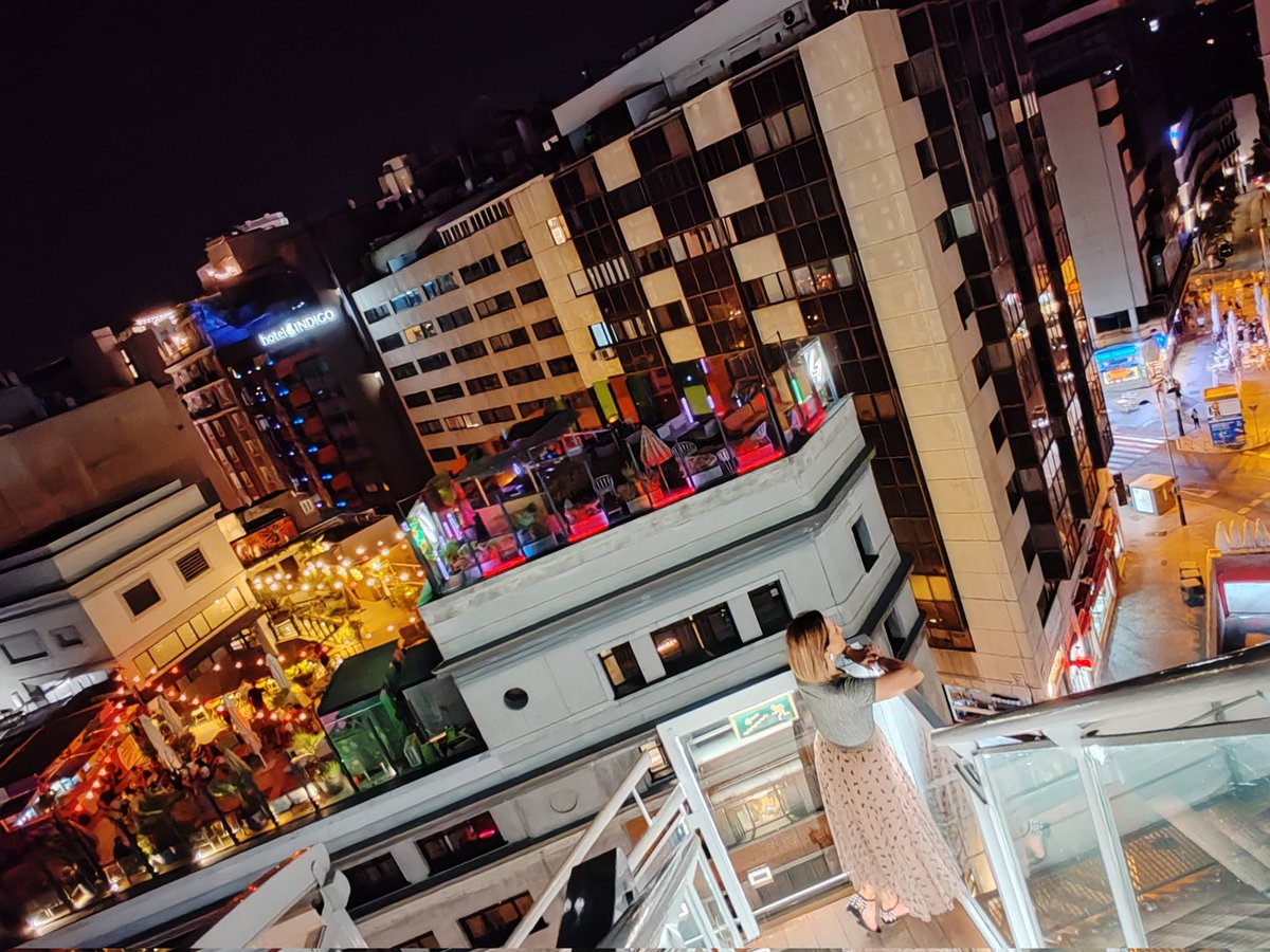 maitesevigadita's tweet image. Venir de Cádiz a Madrid en plena "ola de calor" pues tampoco ha sido tan mala idea..
#terrazas
#Madrid
#Agosto