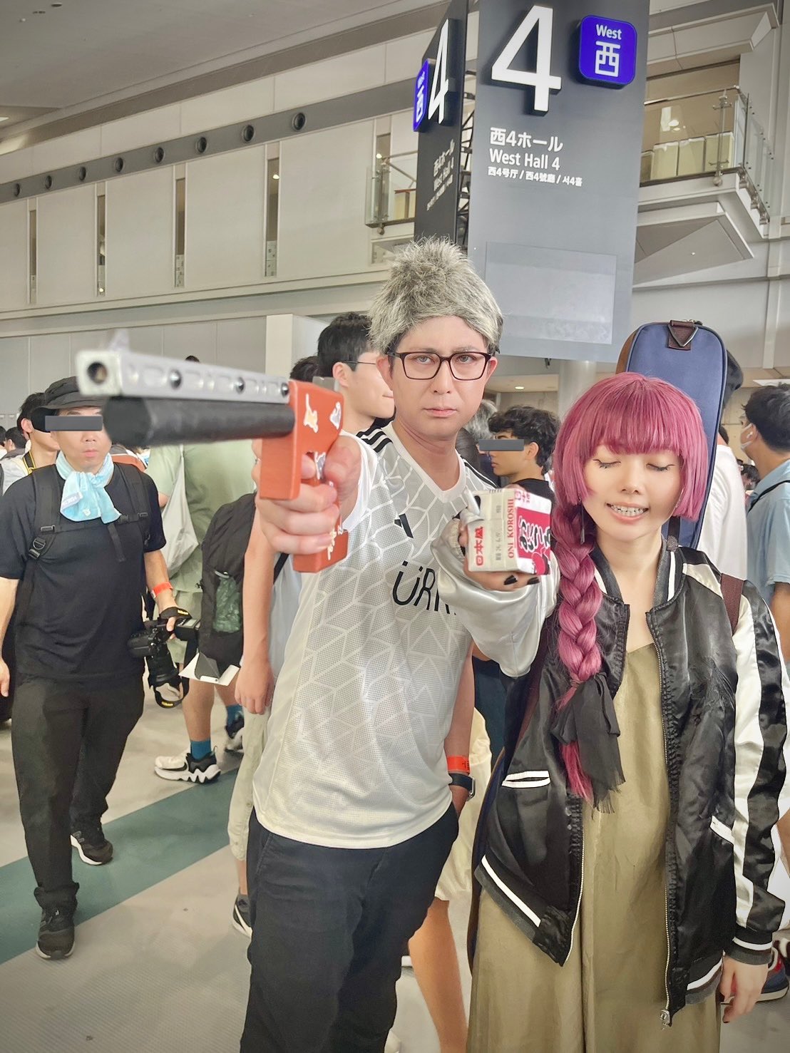 ともこさん Ny04OTk5LmpwZWc.jpeg