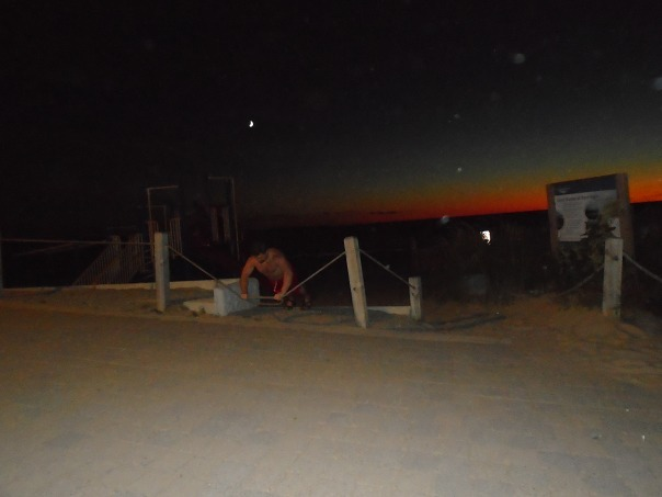 joshuaeeriksen's tweet photo. At the beach, using roped gate, go for a 3 set 39 rep bodyweight air slow motion negative eccentric dynamic stability rope pushups then add progressive resistance overload for desired effect. #Proverbs11:1 #domorefor2024 #fattofitnoquit #fightyoflight #fababs #icanucantoo #generationjoshua
@ https://t.co/nyZCrc1IoV