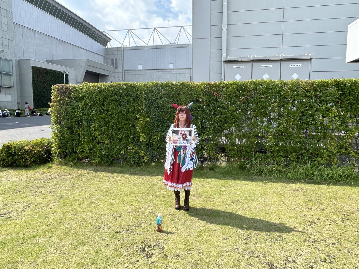 mikancos's tweet image. 酷暑でもコミケに来れば有名レイヤーになれると思っていた。
#C104_cos
#C104コスプレ
#C104