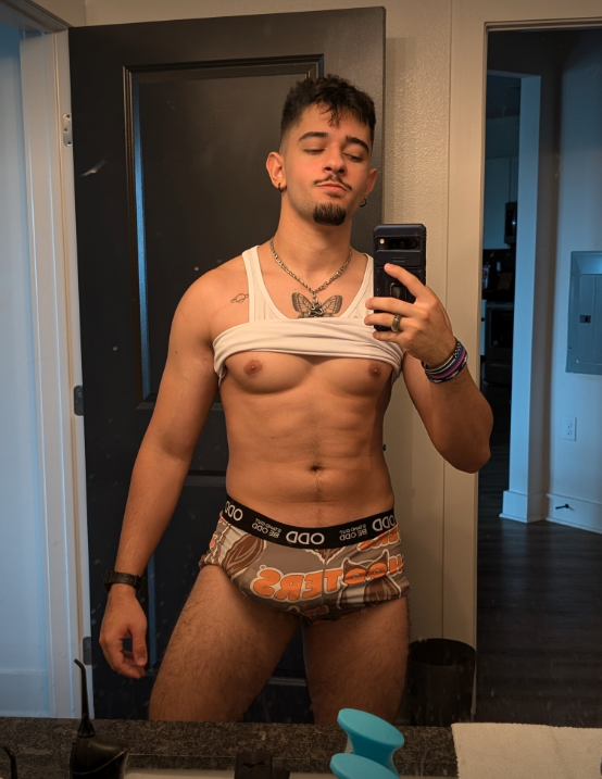 Say ''yes'' if you want DM back from me 😘