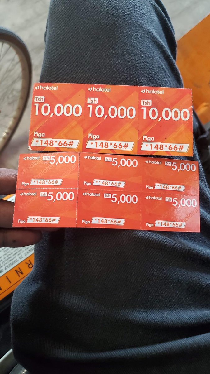 Barakah66's tweet photo. Kama unatumia halotel dondosha number retweet na wengine wacpitwe na hii ofa
@iamcleopatricia @Neypaul01 @nyuki_malkia https://t.co/oN6K1fZbiU