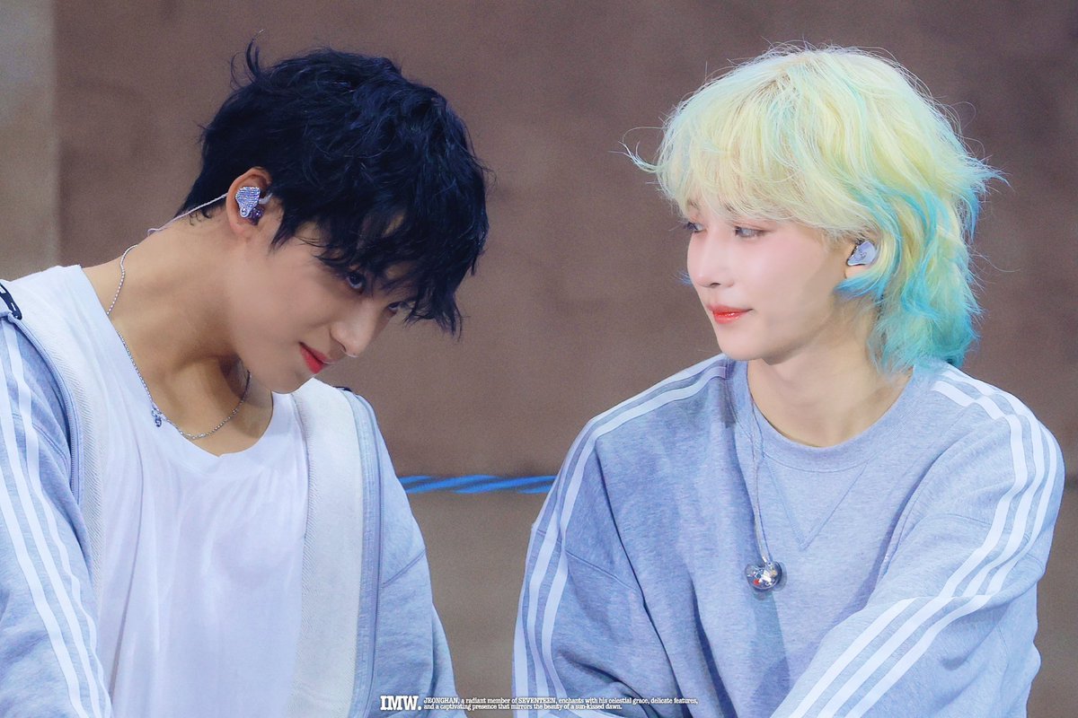 240724 CARAT LAND  HD 🐶👀🐰

#SEVENTEEN     #JEONGHAN  #세븐틴     #정한