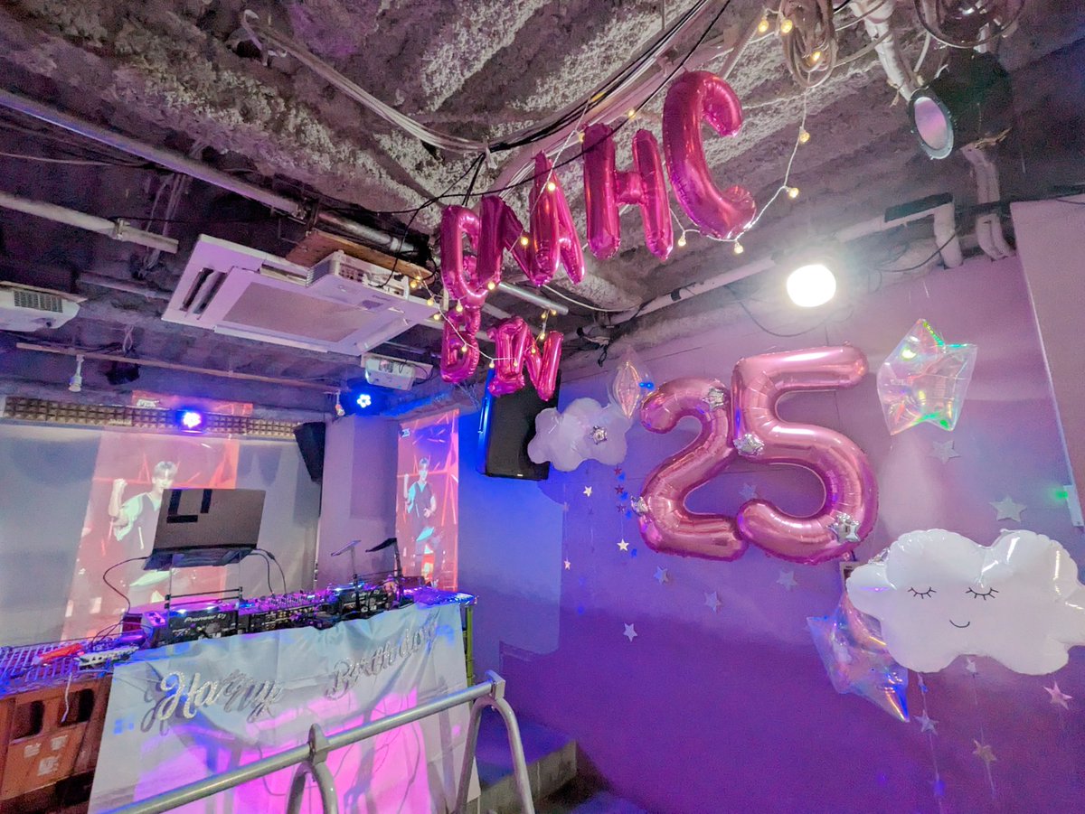 PARTY LIKE A DOODLE tweet media