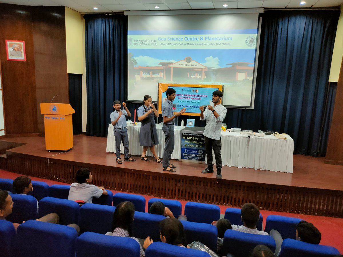 ncsmgoi's tweet image. Glimpses of Science Demonstration Lecture on the Topic &apos;Atmospheric Pressure &amp;amp; Vacuum&apos;, organised by @GSCPGoa, a unit of @ncsmgoi, @MinOfCultureGoI.

#ScienceDemonstrationLecture #AtmosphericPressure #Vacuum #Demonstration