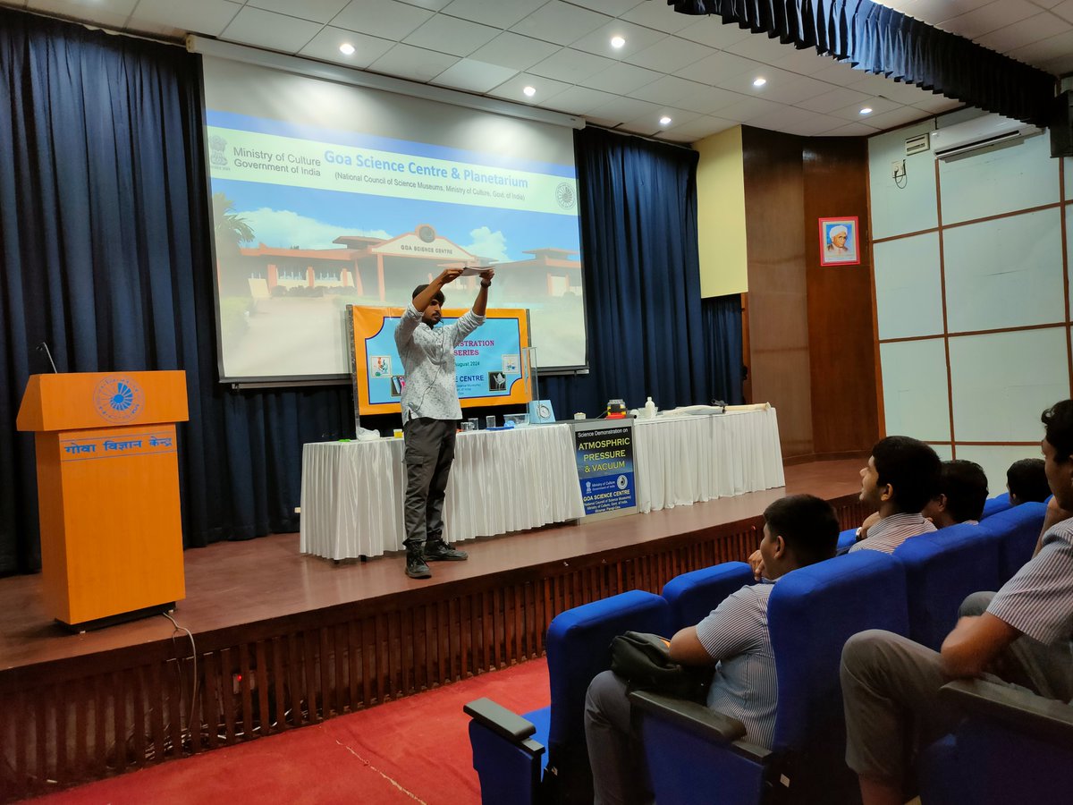ncsmgoi's tweet image. Glimpses of Science Demonstration Lecture on the Topic &apos;Atmospheric Pressure &amp;amp; Vacuum&apos;, organised by @GSCPGoa, a unit of @ncsmgoi, @MinOfCultureGoI.

#ScienceDemonstrationLecture #AtmosphericPressure #Vacuum #Demonstration