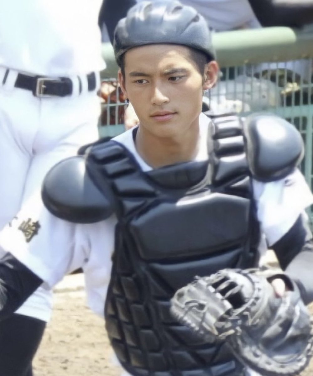 GUrrkHEbIAALWru.jpg?format=jpg