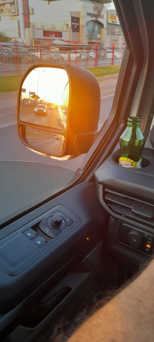 Günaydın keyifli pazarlar enşahanesinden dostlar....yeniden merhaba...☕️☕️☕️☕️