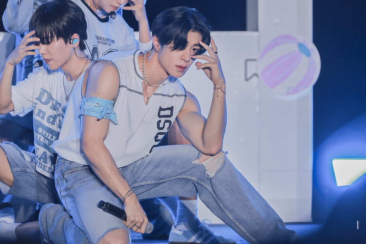 dopamine950123's tweet photo. 240809

⚾️🏈🏀⚽️🎾🏐🏉

#온앤오프 #ONF #와이엇 #WYATT #심재영 #BYE_MY_MONSTER #BEAUTIFUL_SHADOW https://t.co/UpawxQBNWr