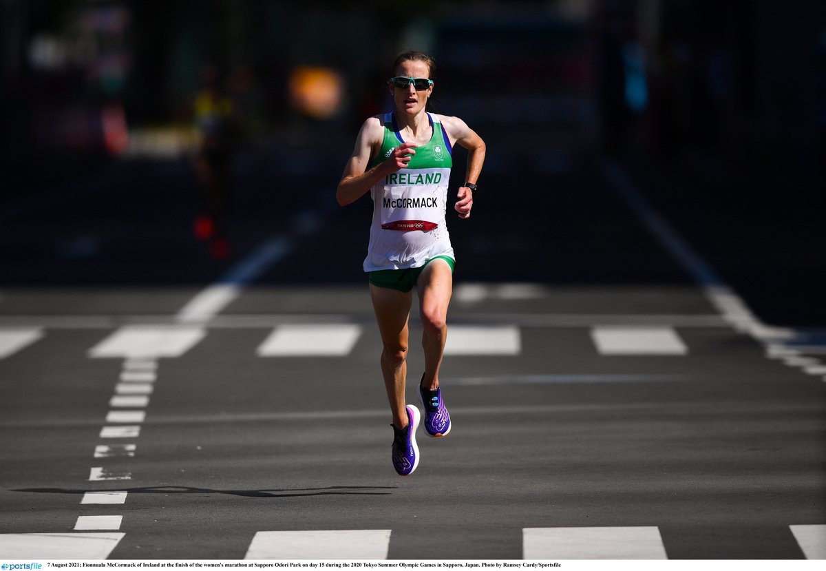 TeamIreland's tweet image. 🏃‍♀️ | ATHLETICS 

Fionnuala McCormack reaches the halfway point of the Women&apos;s Marathon in 29th position 🤩

1:14:11 at this point and moving well through the field 💪

#TeamIreland | #Paris2024