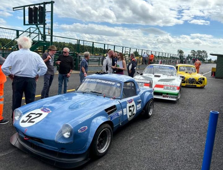 Thundersaloons's tweet image. Spotted: Saturday’s Historic Modsports &amp;amp; Special Saloons result from Croft Circuit -

Race 1 🏁

🏆 Harper - Triumph Spitfire 
🥈 Ward - Vauxhall Firenza (Baby Bertha)
🥉 Willis - Austin A30 

⏱️ Robinson - Ford Falcon - 1.30.5 💨

#HistoricModsportsSpecialSaloons #Croft #HSCC