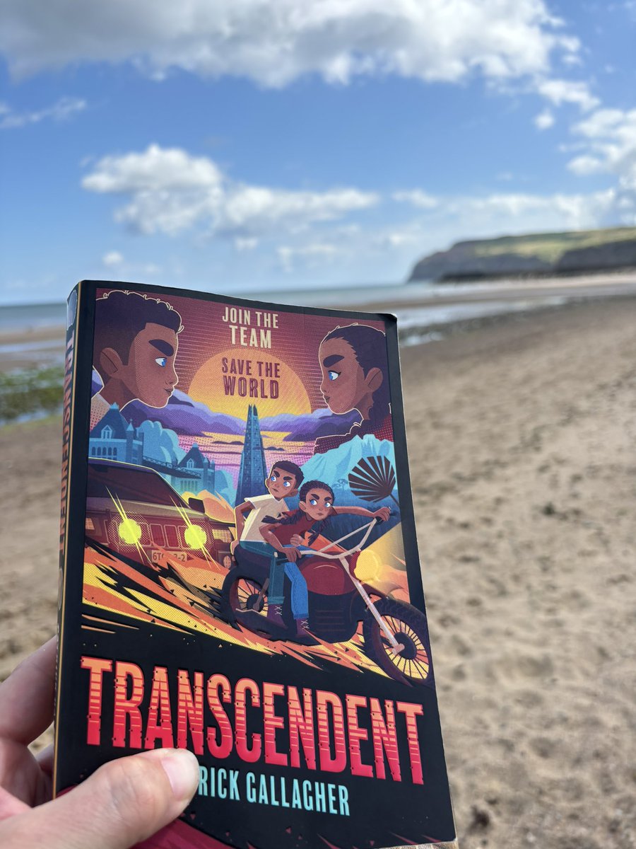 dimchurch's tweet image. I read lots of books at once. But this one I read in 2 sittings. 🏖️🏖️Loved it. Adventure, sci-fi, twists,nature &amp;amp; our responsibilities…. End of Y4⬆️ loved receiving copies for my book club at school. Thanks to @HachetteKids @readingagency @pgallagherbooks #transcendent 📚📚😀😀