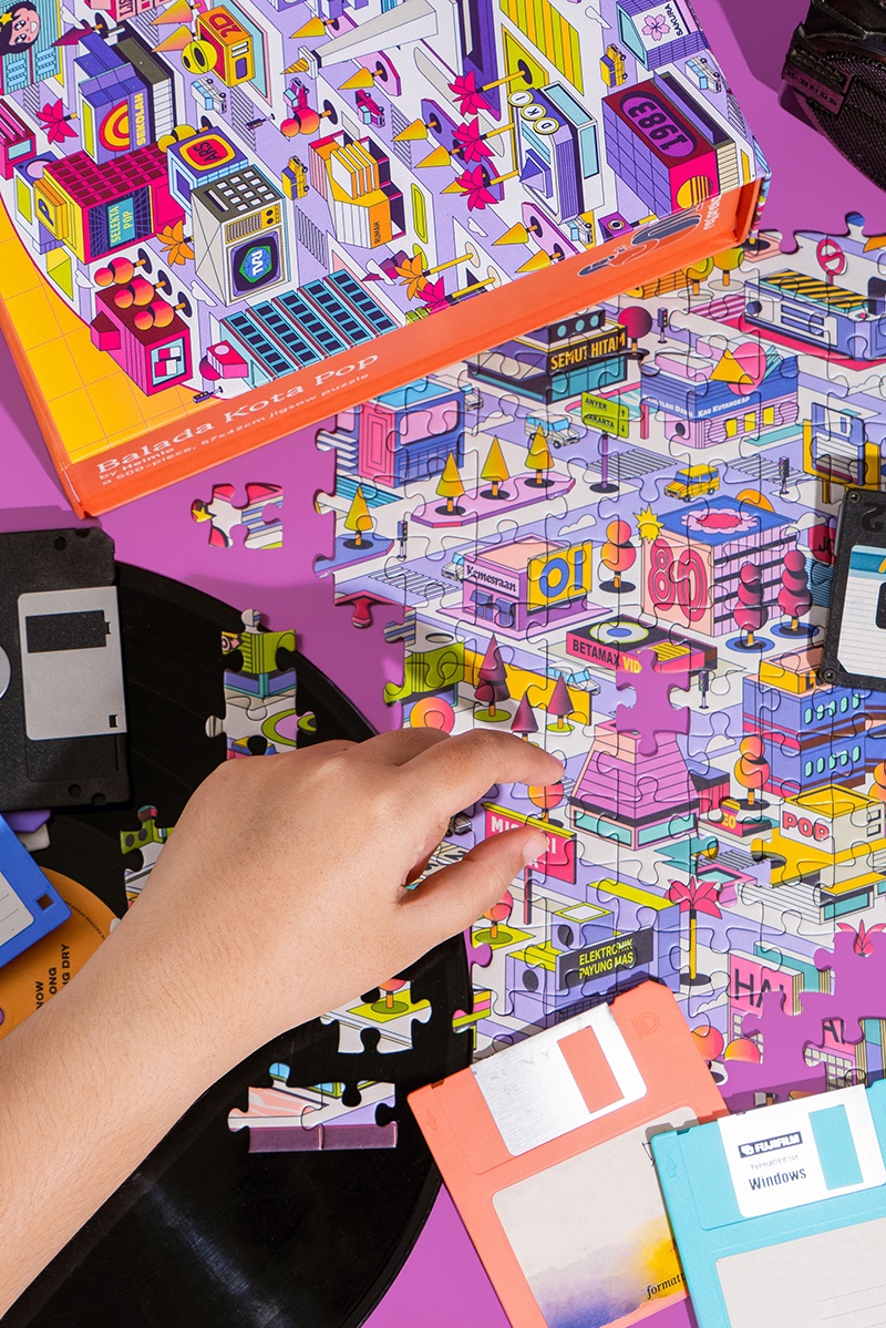 toramichan's tweet photo. Pop kultur #Indonesia 80an dalam bentuk bangunan. Kolaborasi dengan puzzle Rekarekat https://t.co/tkMmsaNY3d