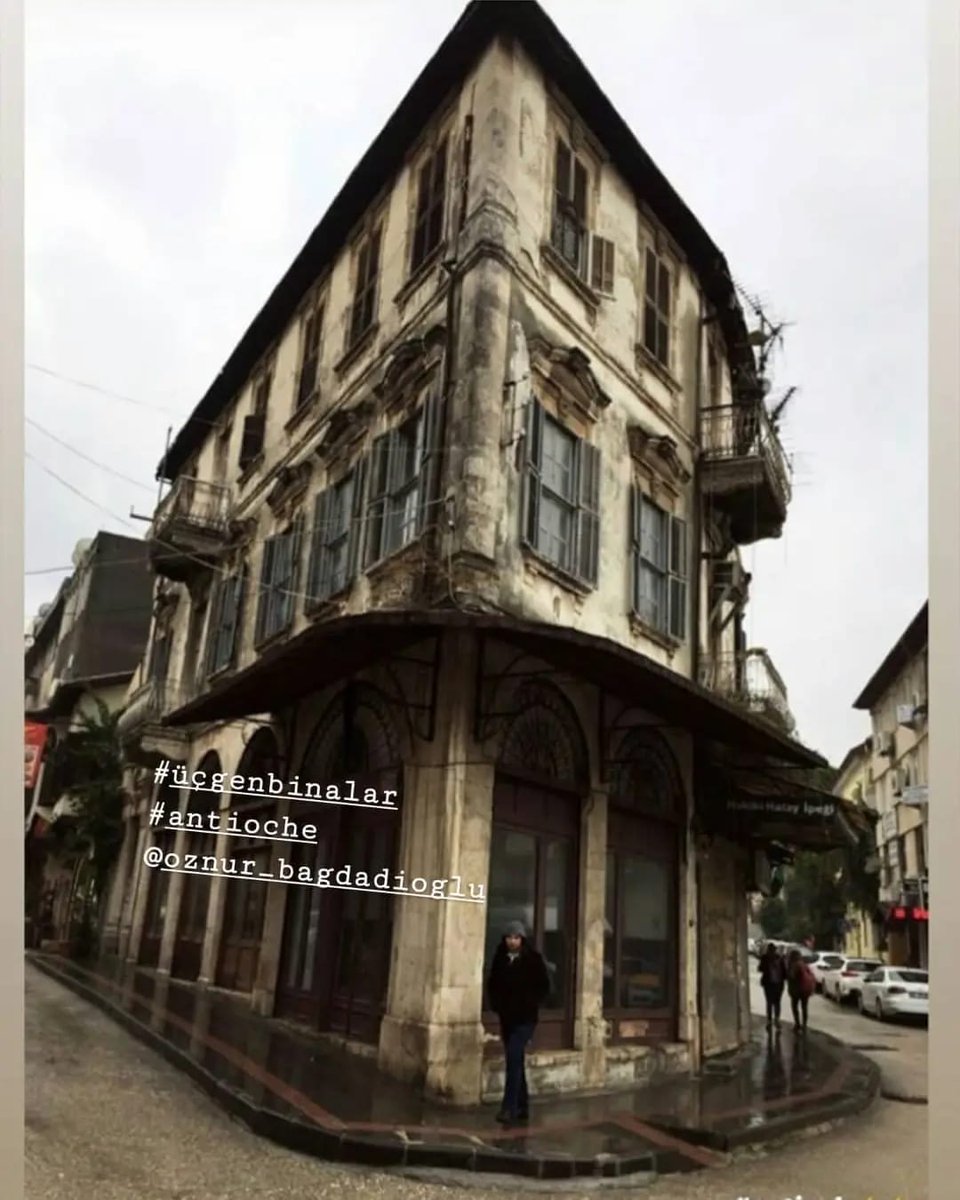 MKinesci's tweet photo. @hataylifilozof #antakya Saray Caddesi. https://t.co/t8P0l64R3D