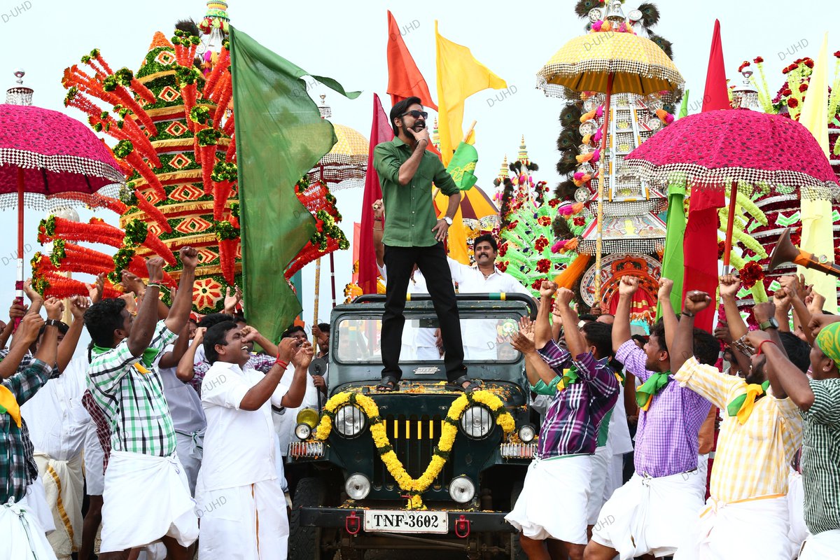 dhanushUHD_offl's tweet image. #Kodi HD Still !!
Size: 15MB (5760×3840)
Drive: t.ly/exG2p

#Raayan | #Kubera | #Ilaiyaraaja | @dhanushkraja