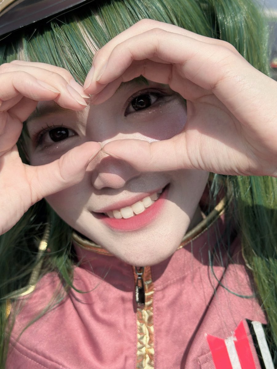 東エリアにいたあやのんです𓈒 ˖ ࣪ 𝜗𝜚

初のコミケあちちちちでしたが、
楽しかった🌸🌸🌸🌸🌸

撮ってくれた皆さんありがとうっ

#コミケ #夏コミ104 #初音ミク 
#コスプレ #あやのんず ←で見ます♡